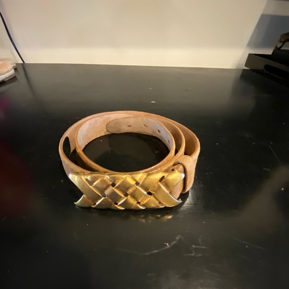 DONNA KARAN VINTAGE SUEDE TAN BELT Size-34 - Picture 2 of 5